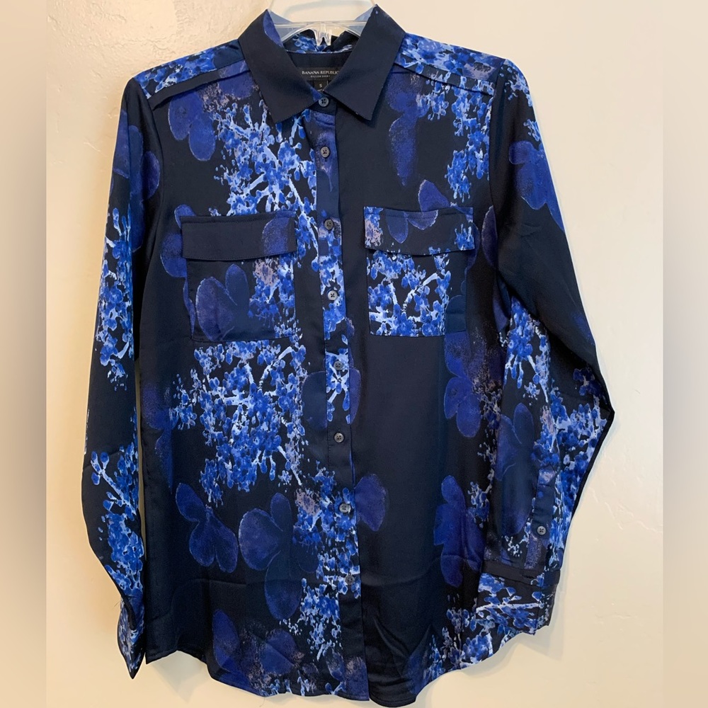 Banana Republic Dillon style Blue blouse